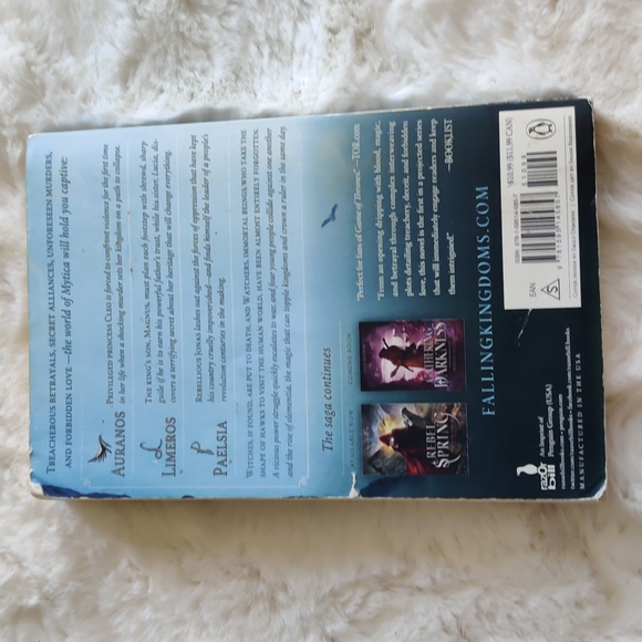 Falling Kingdoms - Morgan Rhodes softcover book - Picture 2 of 2